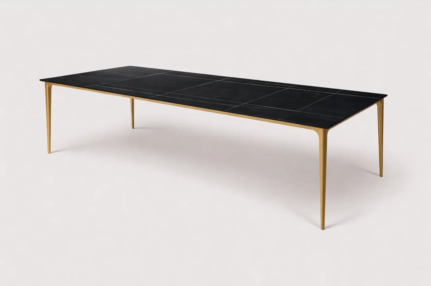 Mesa de Jantar Grasse — tampo em Mármore Tecnológico, base em aço carbono