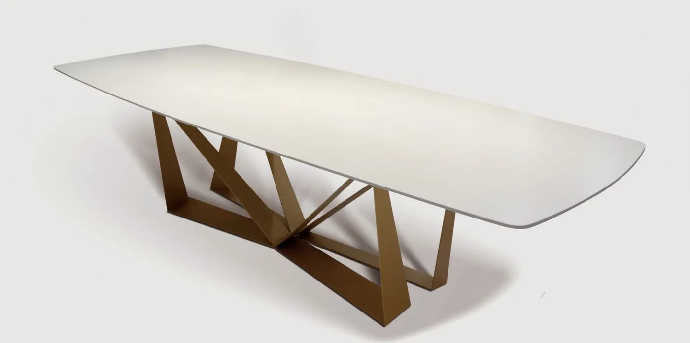 Mesa de Jantar Spider — tampo em Mármore Tecnológico, base em aço carbono